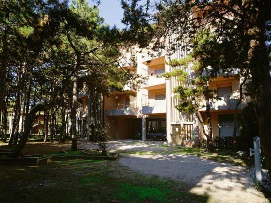 Pinetina Beach Бібіоне Екстер'єр фото